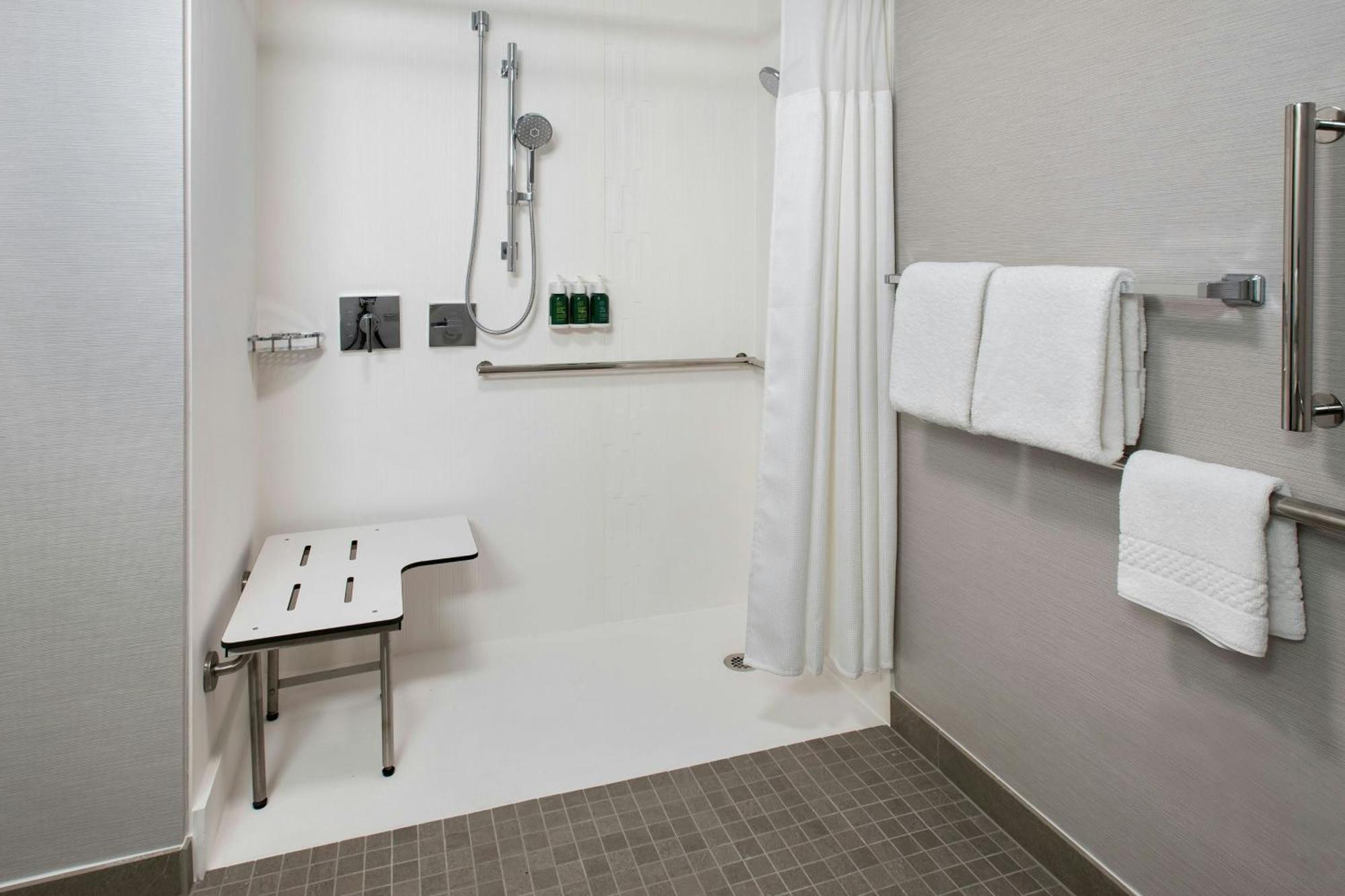 Courtyard By Marriott Silver Spring North/White Oak Exteriér fotografie